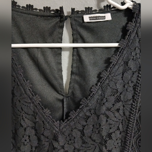 Royal + Reese Elegant Black Lace Women's Top - Picture 2 of 10